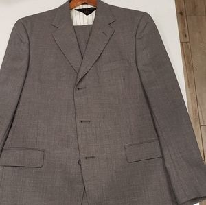 Tommy Hilfiger mens suit size 42 long.